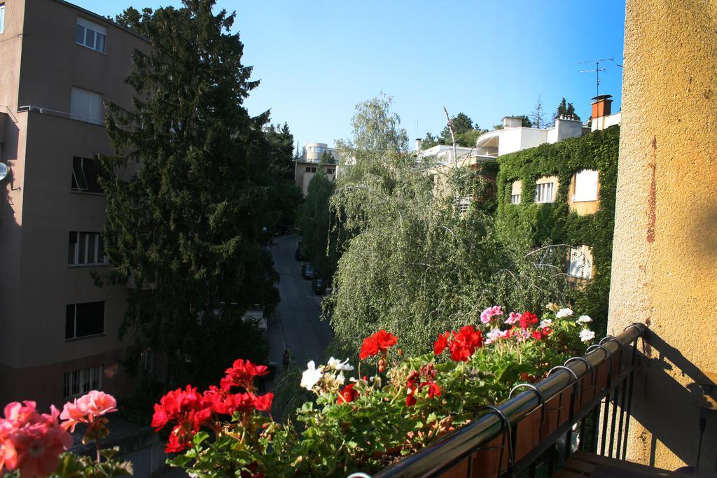 Apartment Classic Deco Загреб Стая снимка