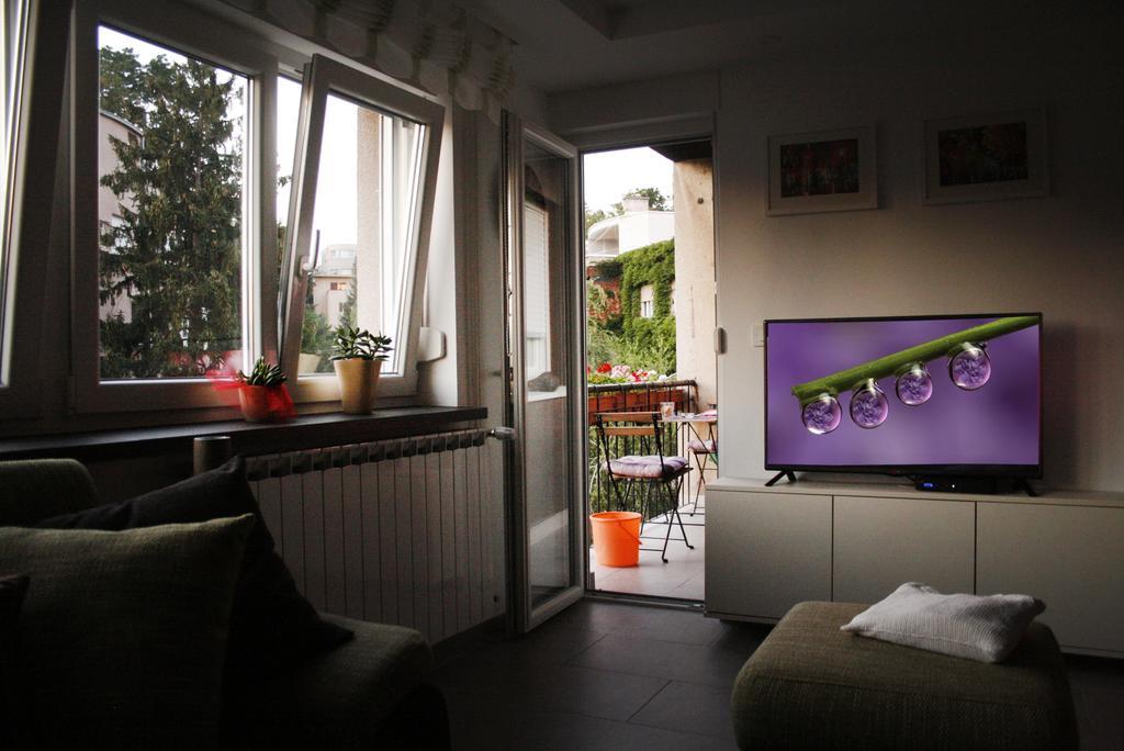 Apartment Classic Deco Загреб Екстериор снимка